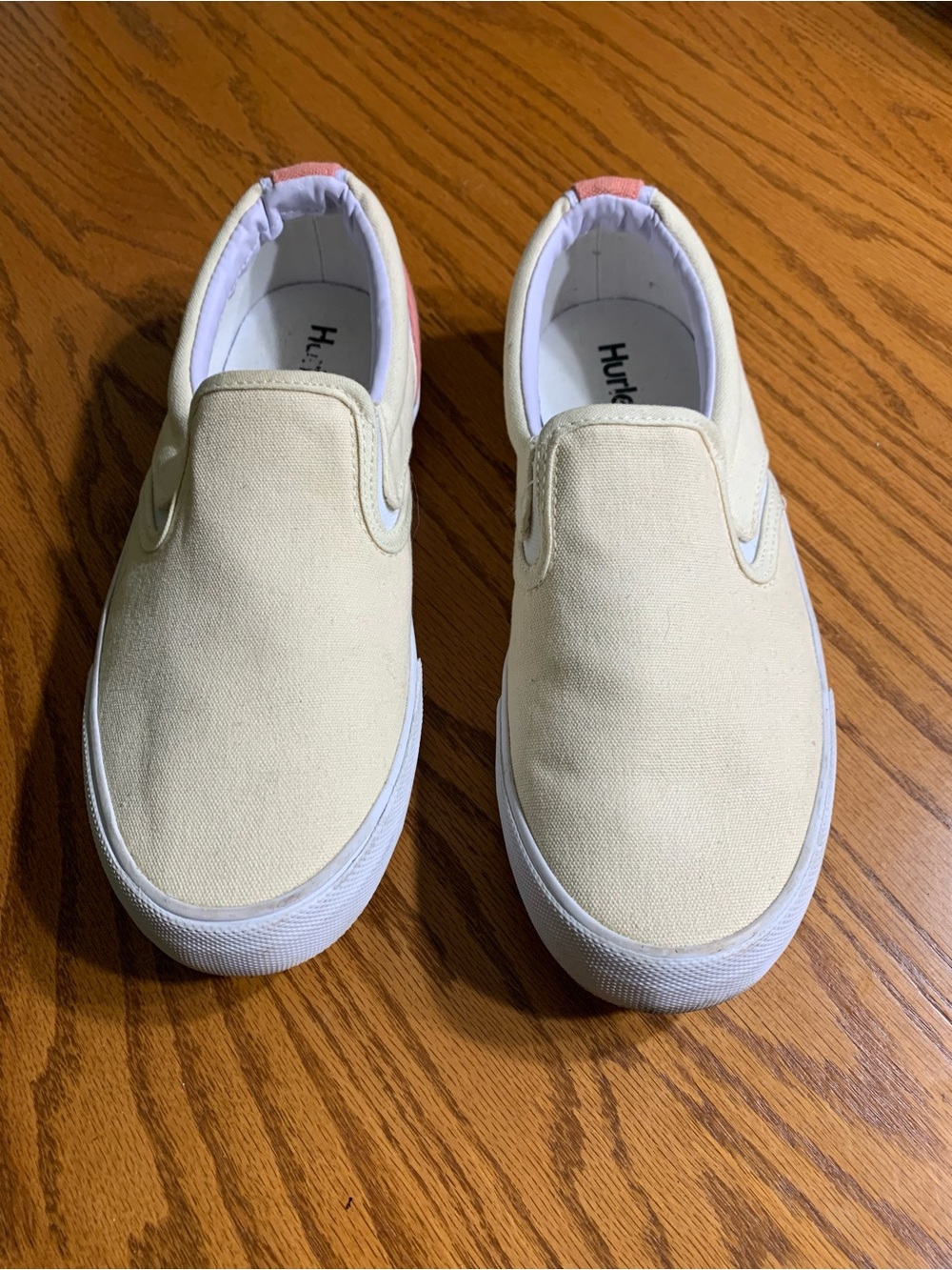 Women’s Hurley slip on shoes in size 8.5.
